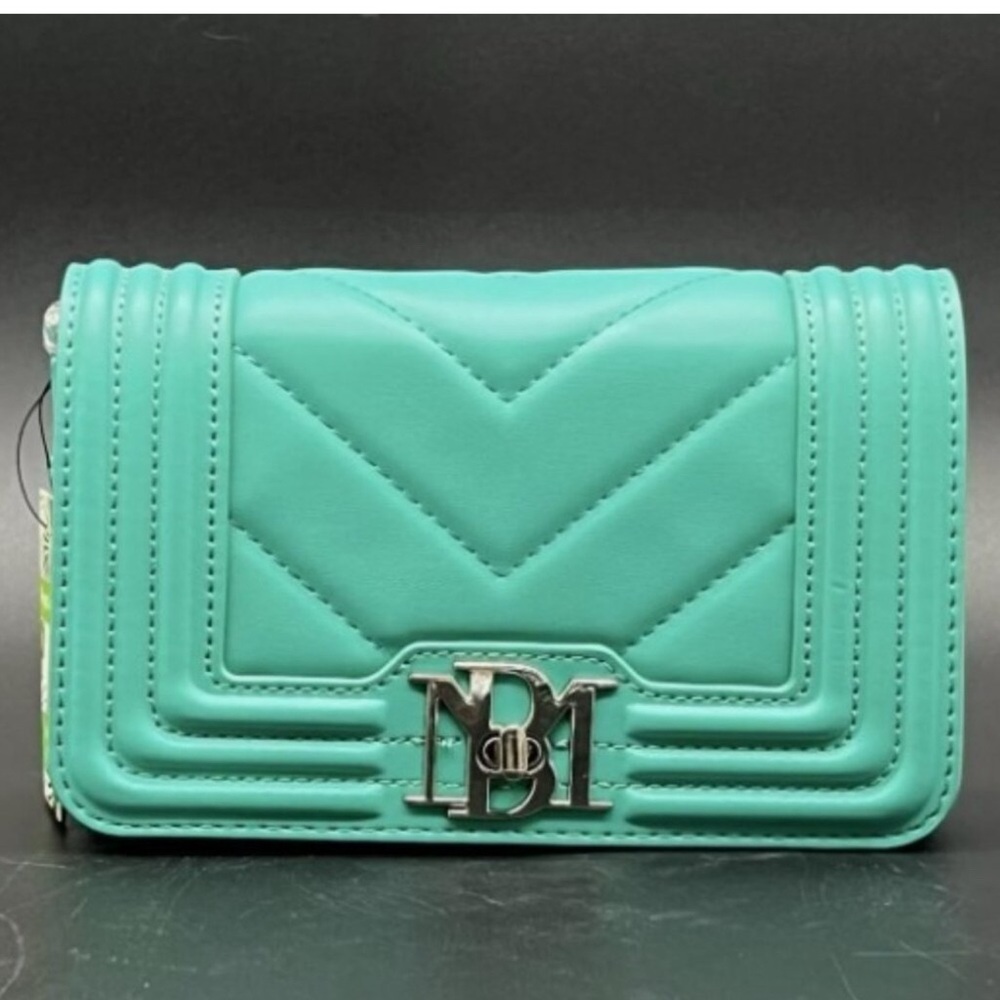 New Badgley Mischka Small Green Quilted Crossbody